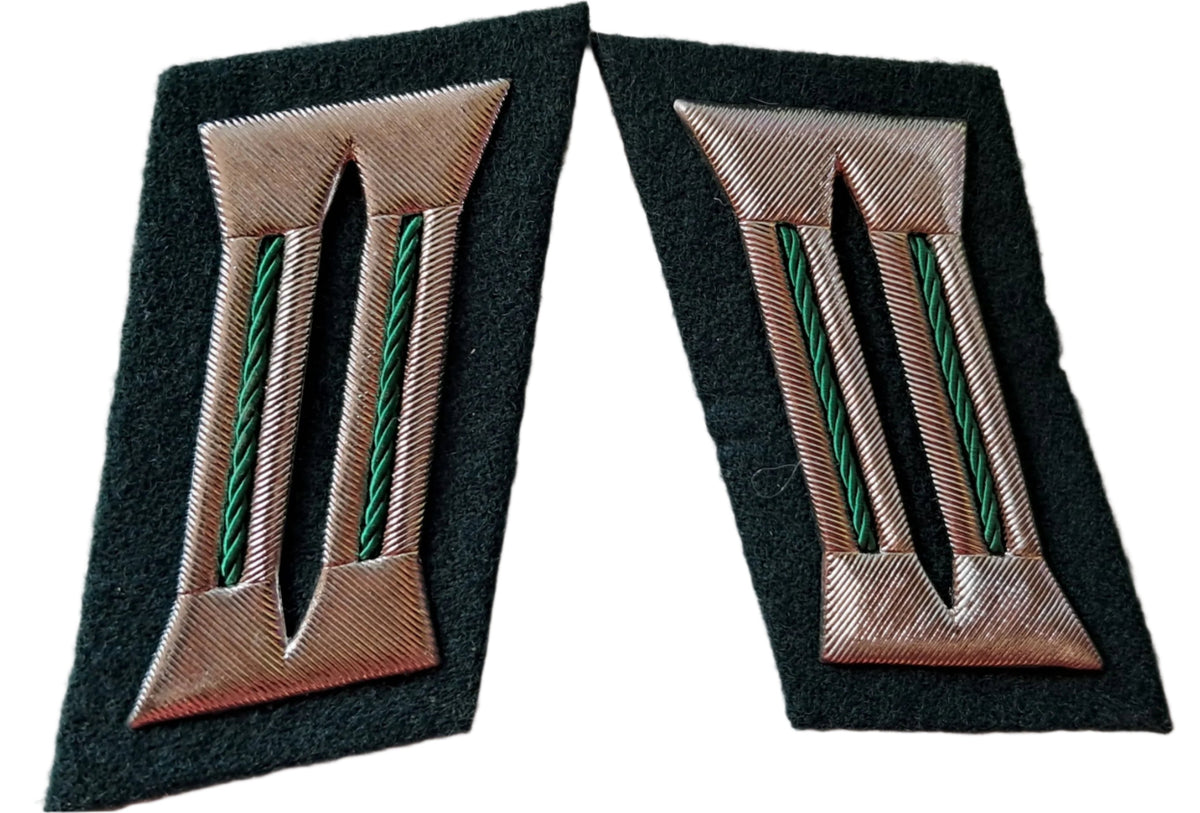 East German Grenztruppen Soldier/Underofficer Collar Tabs