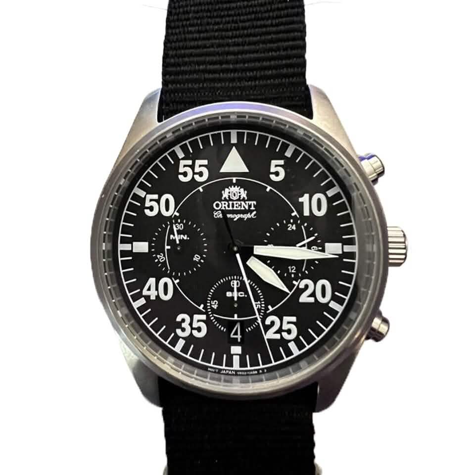 Orient VR32 quartz chronograph watch